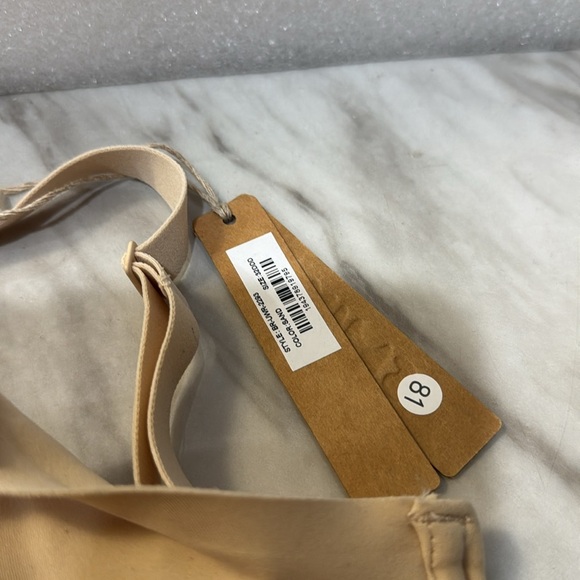 SKIMS FITS EVERYBODY UNLINED DEMI BRA size 32DDD - Picture 2 of 6